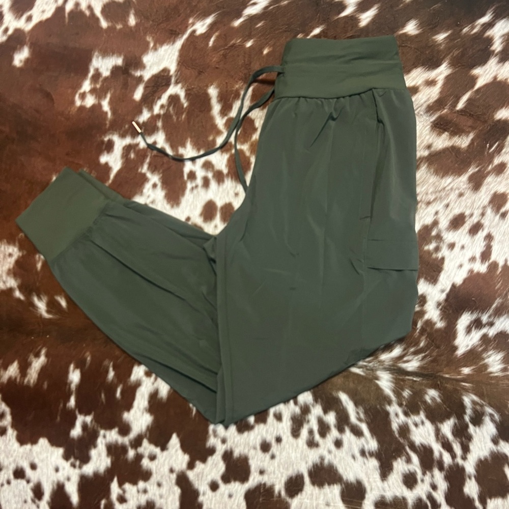 NWOT Calia green joggers